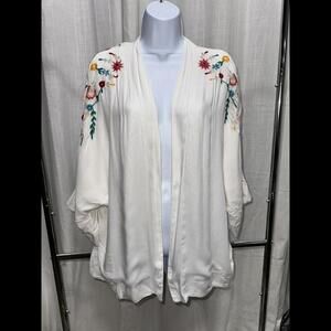 Vintage Floral Embroidered Kimono Jacket - White
